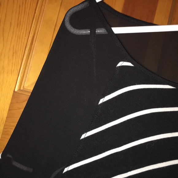 Blouse - Picture 3 of 4